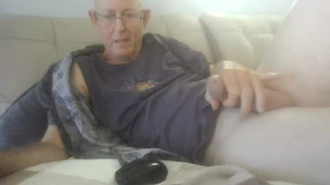 Snapshot of largerthan chatting on 13, 6, 2026 largerthan- say hi on entry online show from 13, 6, 2026