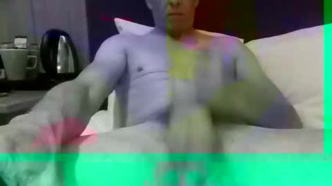 Snapshot of largo08 chatting on 21, 1, 2025 largo08 online show from 21, 1, 2025