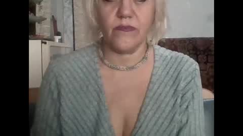 Snapshot of larisaq4ugo24 chatting on 13, 1, 2026 larisaq4ugo24 online show from 13, 1, 2026