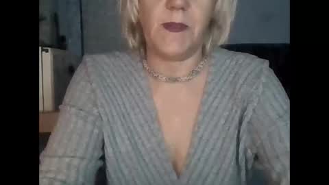 Snapshot of larisaq4ugo24 chatting on 14, 1, 2026 larisaq4ugo24 online show from 14, 1, 2026