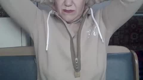 Snapshot of larisaq4ugo24 chatting on 4, 2, 2026 larisaq4ugo24 online show from 4, 2, 2026