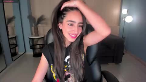 Snapshot of larisasmirnov chatting on 16, 9, 2025 Larisa Smirnov online show from 16, 9, 2025