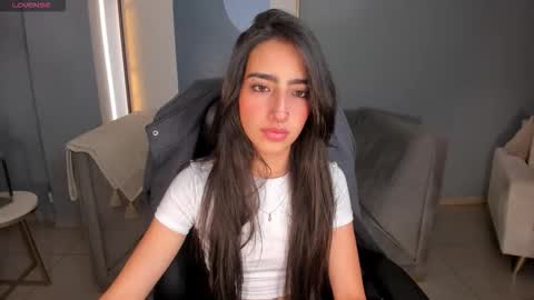 Snapshot of larisasmirnov chatting on 21, 9, 2025 Larisa Smirnov online show from 21, 9, 2025