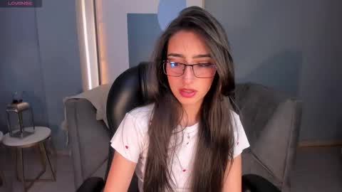 Snapshot of larisasmirnov chatting on 6, 10, 2025 Larisa Smirnov online show from 6, 10, 2025