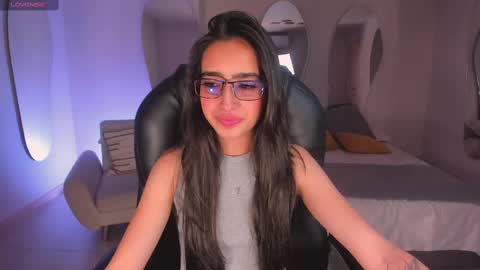Snapshot of larisasmirnov chatting on 10, 10, 2025 Larisa Smirnov online show from 10, 10, 2025