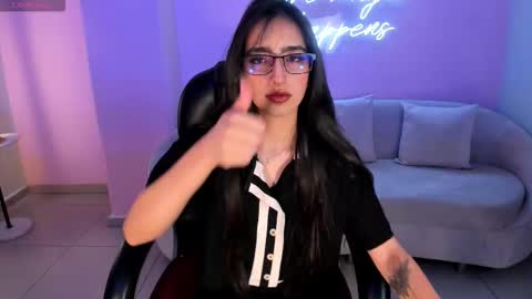 Snapshot of larisasmirnov chatting on 14, 10, 2025 Larisa Smirnov online show from 14, 10, 2025