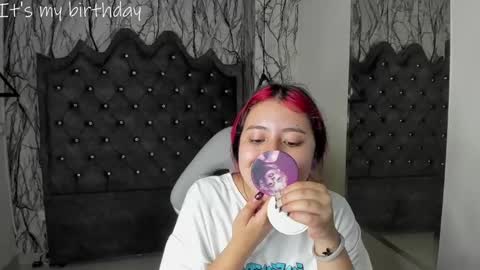 Snapshot of larissa01_ chatting on 18, 1, 2025 Lari online show from 18, 1, 2025