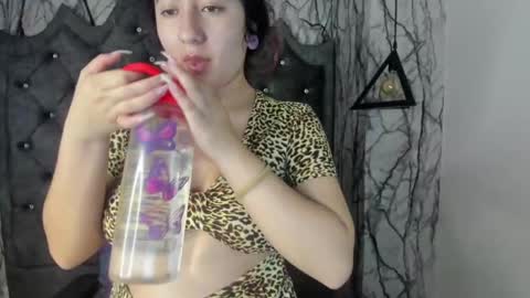 Snapshot of larissa01_ chatting on 17, 2, 2025 Lari online show from 17, 2, 2025