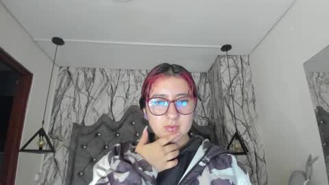 Snapshot of larissa01_ chatting on 18, 2, 2025 Lari online show from 18, 2, 2025