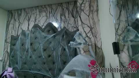 Snapshot of larissa01_ chatting on 16, 10, 2025 Lari online show from 16, 10, 2025