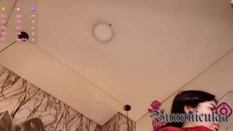 Snapshot of larissa01_ chatting on 17, 10, 2025 Lari online show from 17, 10, 2025