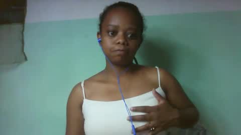 Snapshot of larissa645771 chatting on 1, 10, 2025 larissa645771 online show from 1, 10, 2025