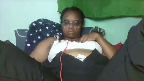 larissa645771 online show from 15, 3, 2026