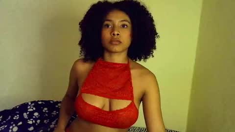 Snapshot of larita_curly chatting on 4, 4, 2026 larita_curly online show from 4, 4, 2026