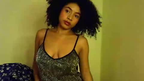 Snapshot of larita_curly chatting on 9, 4, 2026 larita_curly online show from 9, 4, 2026