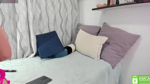 Snapshot of larossasexy chatting on 8, 3, 2025 Rosa  online show from 8, 3, 2025