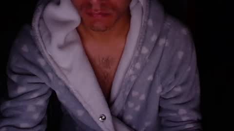 Snapshot of larry_art_a chatting on 27, 4, 2026 Larry online show from 27, 4, 2026