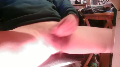 Snapshot of larrys60 chatting on 11, 1, 2026 larrys60 online show from 11, 1, 2026