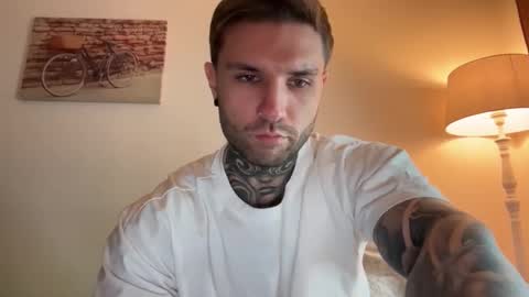 Snapshot of larsskeet chatting on 24, 11, 2025 larsskeet online show from 24, 11, 2025