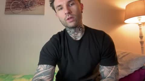 Snapshot of larsskeet chatting on 27, 11, 2025 larsskeet online show from 27, 11, 2025