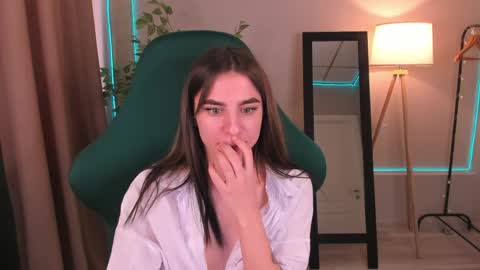 Snapshot of lasly_moon chatting on 21, 4, 2026 lasly_moon online show from 21, 4, 2026