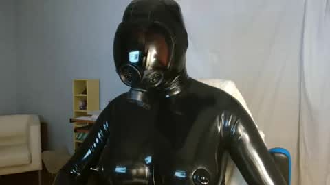 Snapshot of latex_doll_iris chatting on 23, 3, 2026 Latex Doll Iris online show from 23, 3, 2026