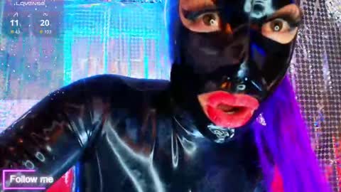 Snapshot of latex_rose_daniels chatting on 18, 11, 2025 ROSE online show from 18, 11, 2025