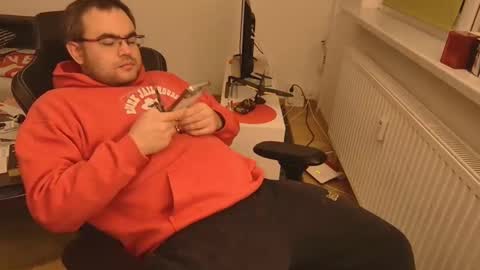 latexboy893 online show from 7, 1, 2026