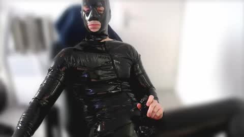 Snapshot of latexfan1984 chatting on 27, 3, 2026 Rubber and Latex online show from 27, 3, 2026