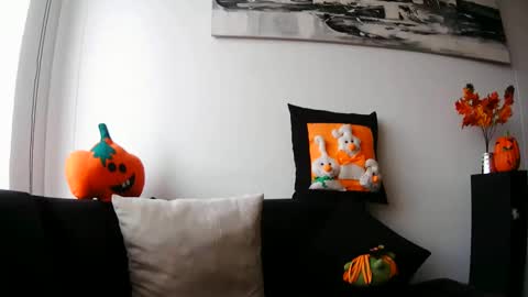 latiinvenushot online show from 6, 10, 2025