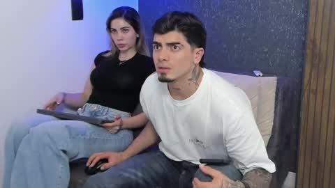 Snapshot of latin_couple04 chatting on 31, 5, 2026 latin_couple04 online show from 31, 5, 2026