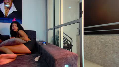 Snapshot of latin_couple77 chatting on 25, 1, 2025 Sara y Andy online show from 25, 1, 2025