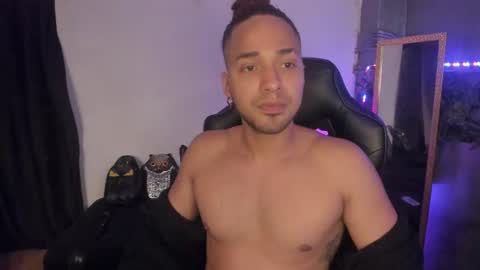 Snapshot of latin_luxury_i chatting on 19, 2, 2025 Free OF online show from 19, 2, 2025