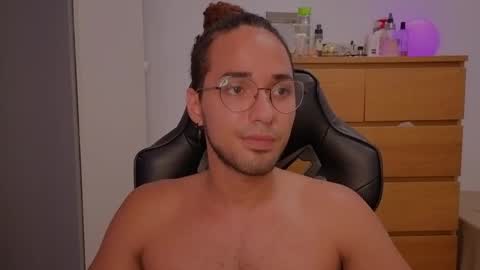 Snapshot of latin_luxury_i chatting on 17, 9, 2025 Free OF online show from 17, 9, 2025