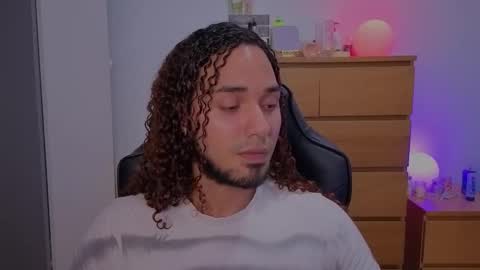 Snapshot of latin_luxury_i chatting on 27, 10, 2025 Free OF online show from 27, 10, 2025