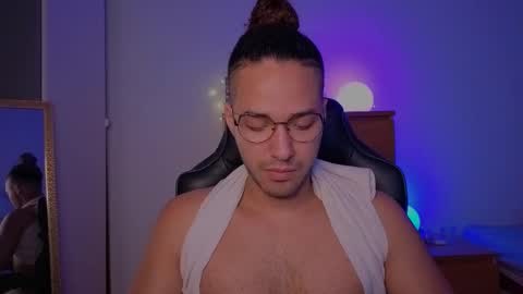 Snapshot of latin_luxury_i chatting on 24, 11, 2025 Free OF online show from 24, 11, 2025