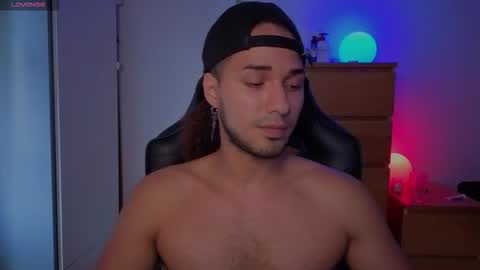 Snapshot of latin_luxury_i chatting on 2, 12, 2025 Free OF online show from 2, 12, 2025