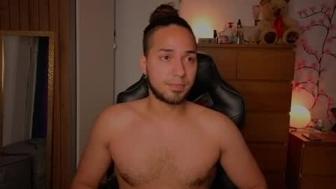 Snapshot of latin_luxury_i chatting on 17, 4, 2026 Free OF online show from 17, 4, 2026