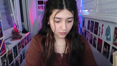 Snapshot of latina_mia chatting on 6, 12, 2024 miiiiiiaaaa online show from 6, 12, 2024