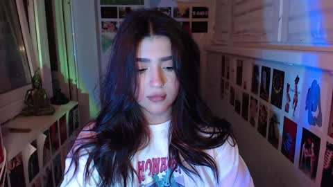 Snapshot of latina_mia chatting on 27, 12, 2024 miiiiiiaaaa online show from 27, 12, 2024