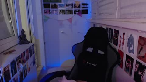 Snapshot of latina_mia chatting on 6, 2, 2025 miiiiiiaaaa online show from 6, 2, 2025