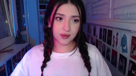 Snapshot of latina_mia chatting on 13, 2, 2025 miiiiiiaaaa online show from 13, 2, 2025