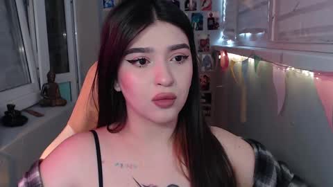 Snapshot of latina_mia chatting on 19, 2, 2025 miiiiiiaaaa online show from 19, 2, 2025