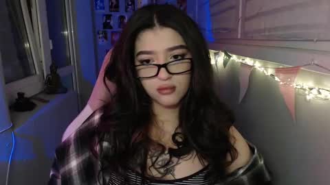 Snapshot of latina_mia chatting on 25, 2, 2025 miiiiiiaaaa online show from 25, 2, 2025