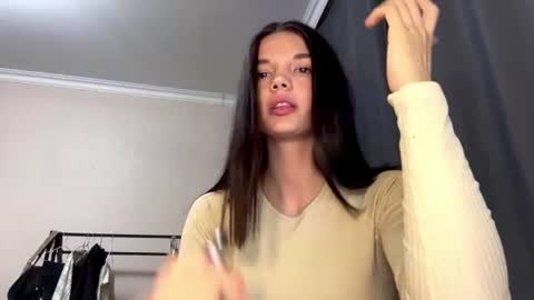 Sophie online show from 17, 6, 2026