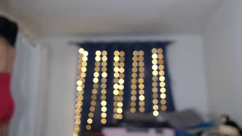 FLOR SALVAJE online show from 17, 12, 2024