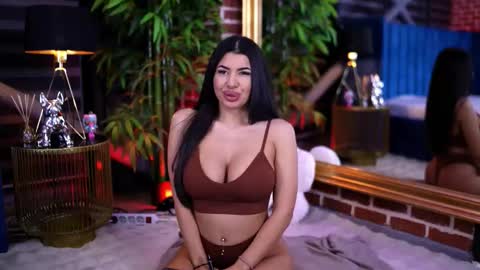 Latina online show from 2, 3, 2026