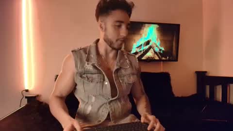 LatinBoyVIP  Colombian online show from 1, 5, 2026