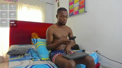 Snapshot of latinjacke chatting on 7, 4, 2026 online show from 7, 4, 2026