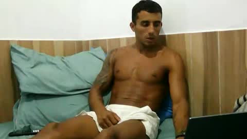 Snapshot of latinmarian chatting on 4, 4, 2026 latinmarian online show from 4, 4, 2026